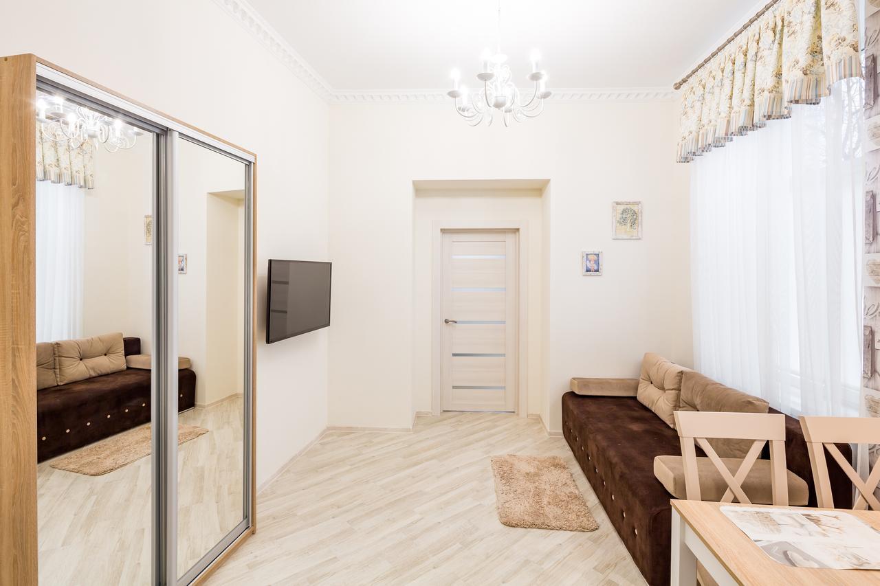Leogrand Vip Apartments On Udatnogo 4 Lvov Exteriér fotografie